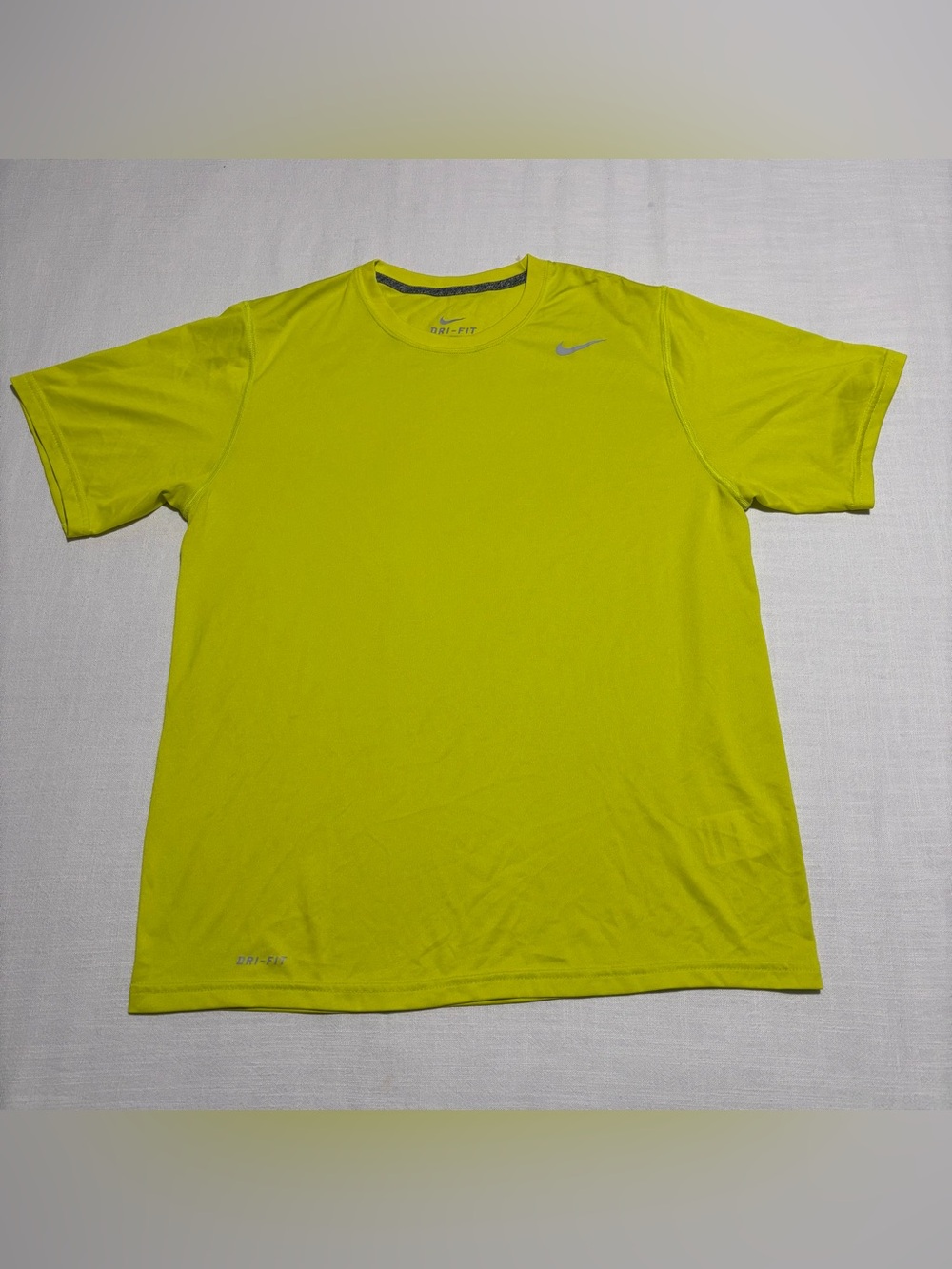 Men’s Nike Dri-Fit Training Tee | Highlighter Yellow | Size Medium